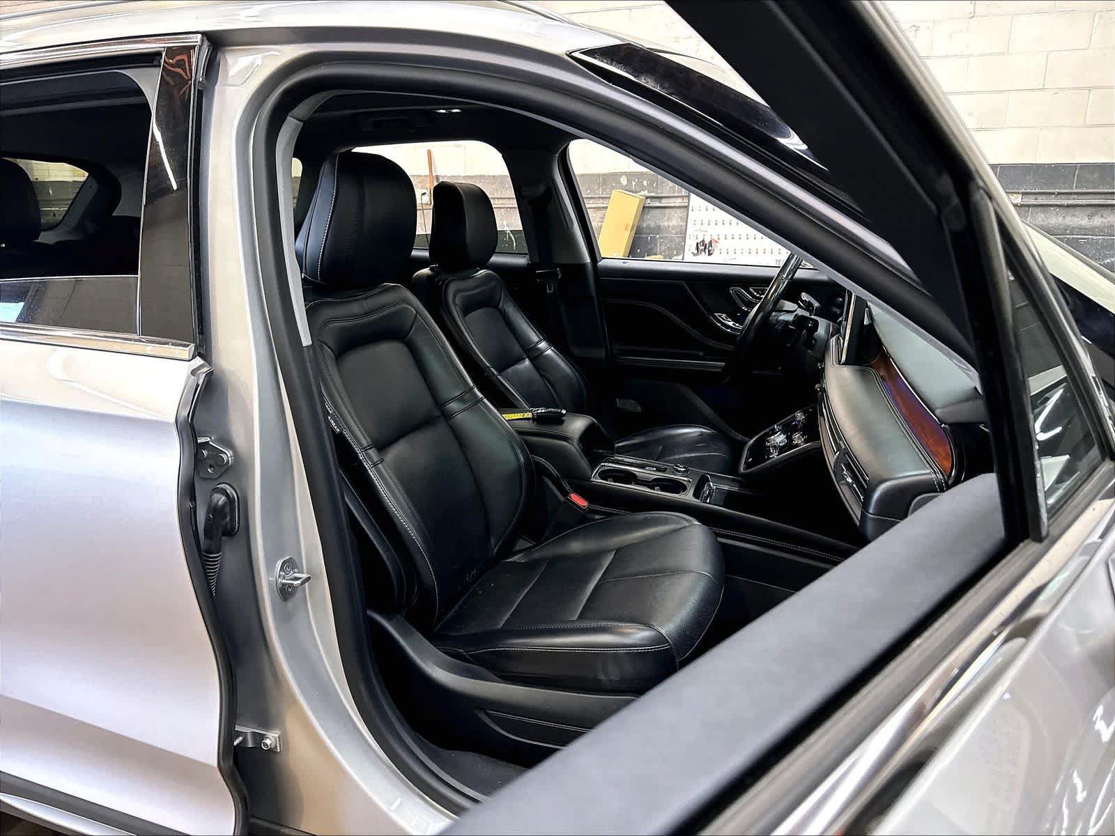 Used 2020 Lincoln Corsair Reserve w/ Equipment Group 201A AWD/4WD image 10