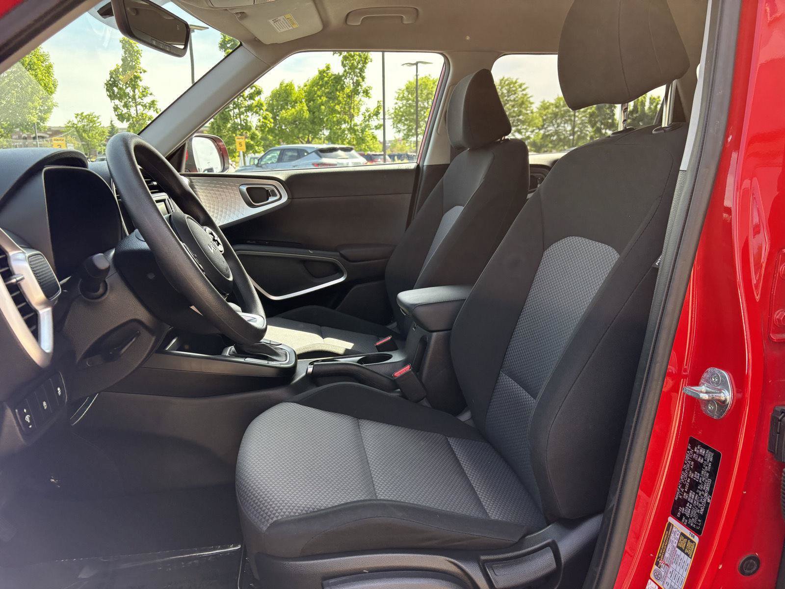 Used 2022 Kia Soul LX FWD image 15