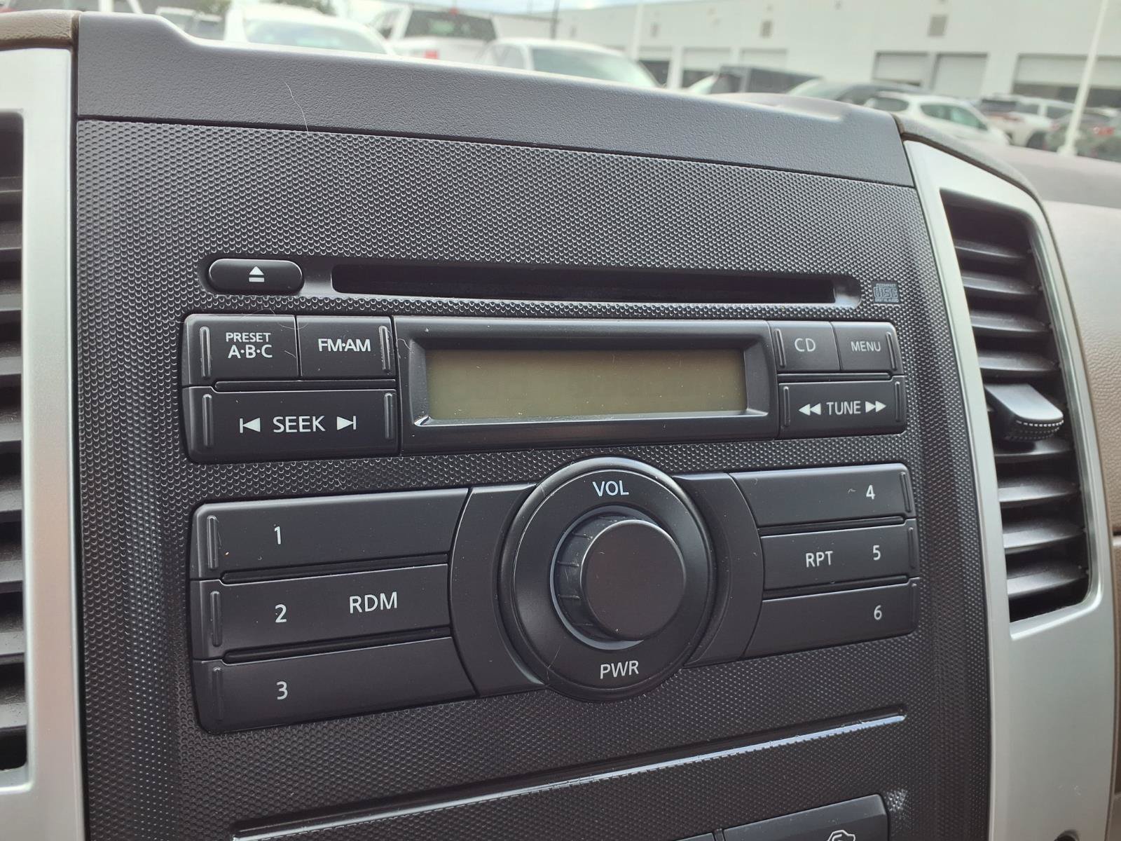 Used 2012 Nissan Frontier SV RWD image 6
