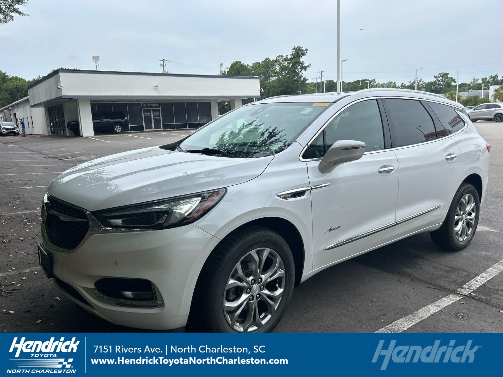 Used 2021 Buick Enclave Avenir w/ Avenir Technology Package