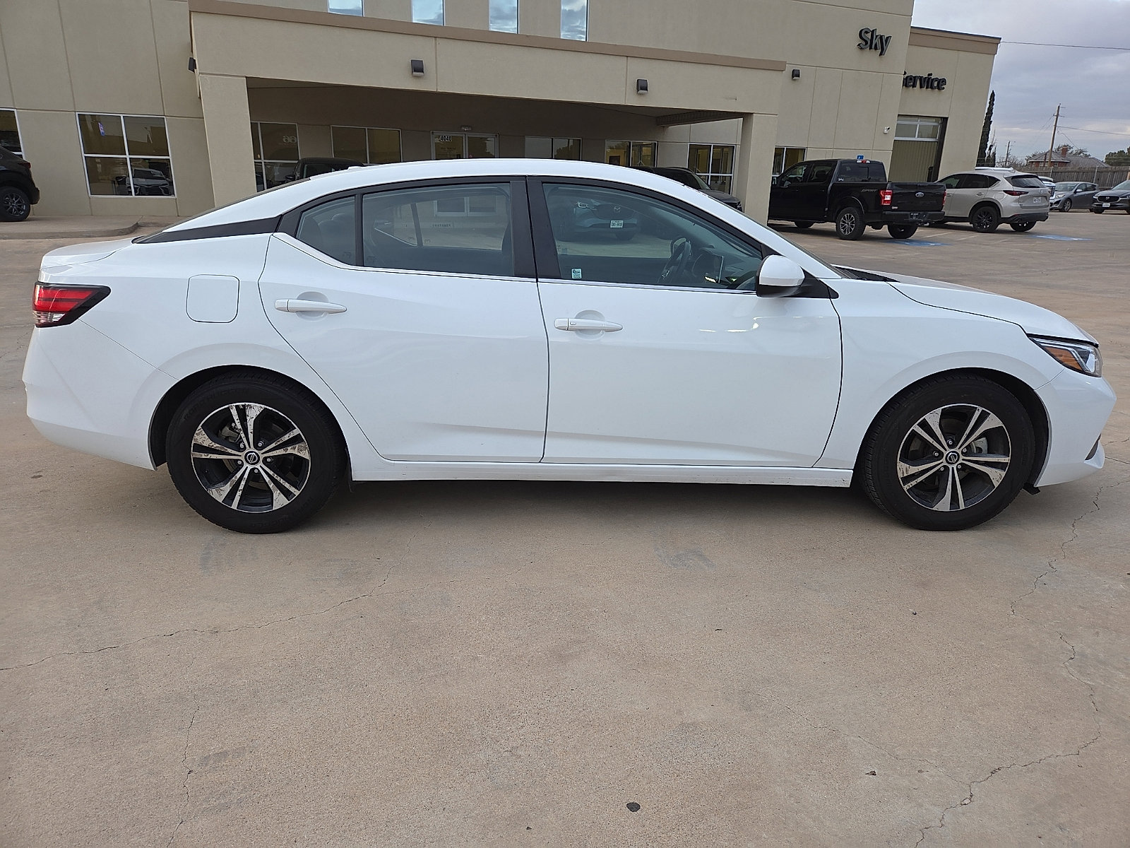 Used 2023 Nissan Sentra SV image 6