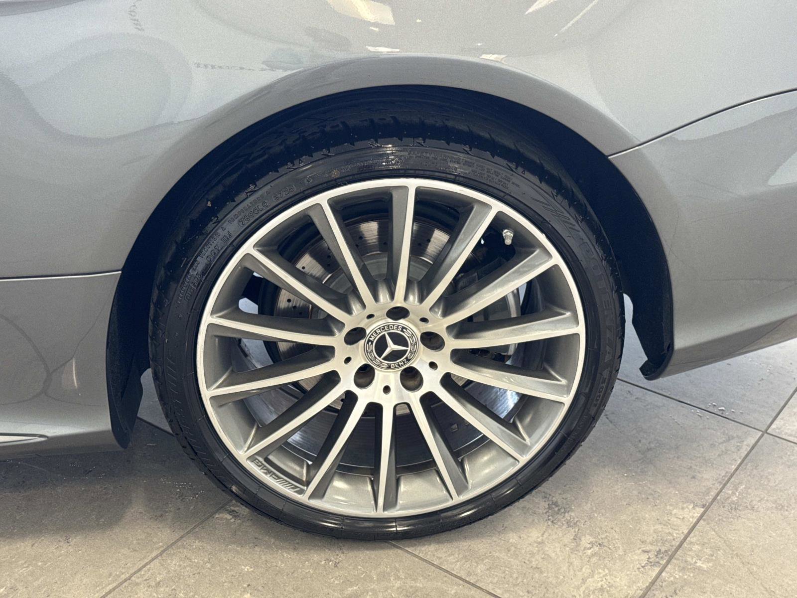 Used 2017 Mercedes-Benz SL 550 image 28