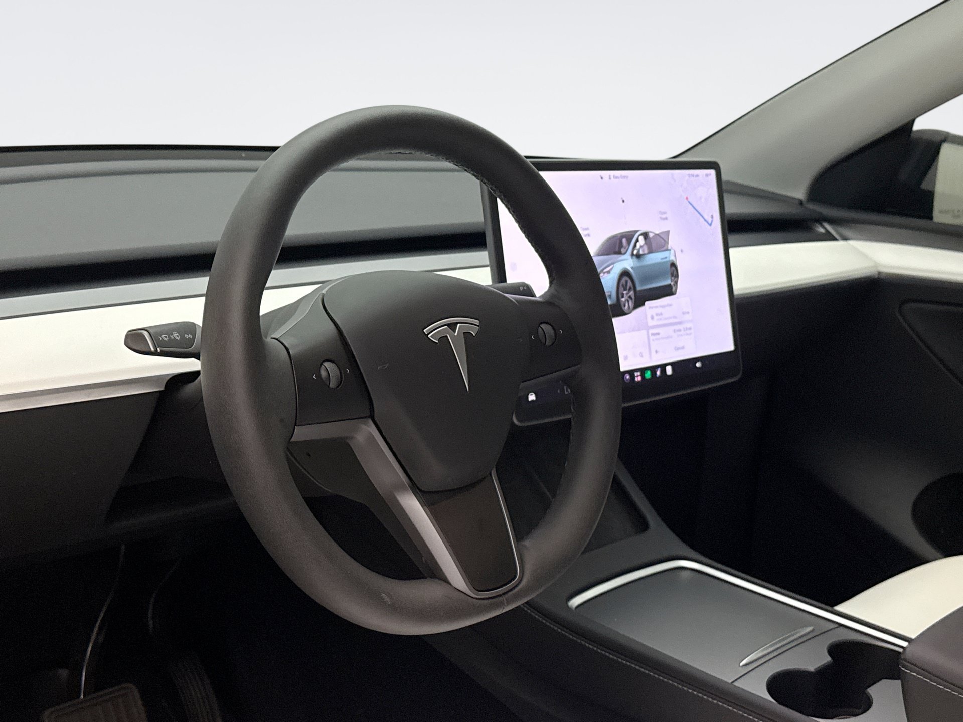 Used 2025 Tesla Model Y Long Range AWD/4WD image 7