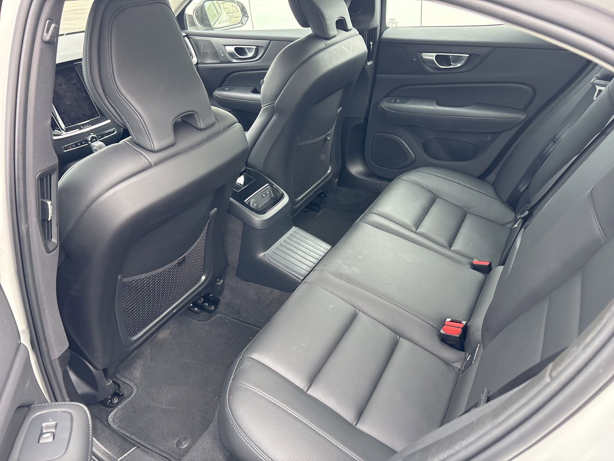 Used 2025 Volvo S60 T8 Plus w/ Climate Package image 9