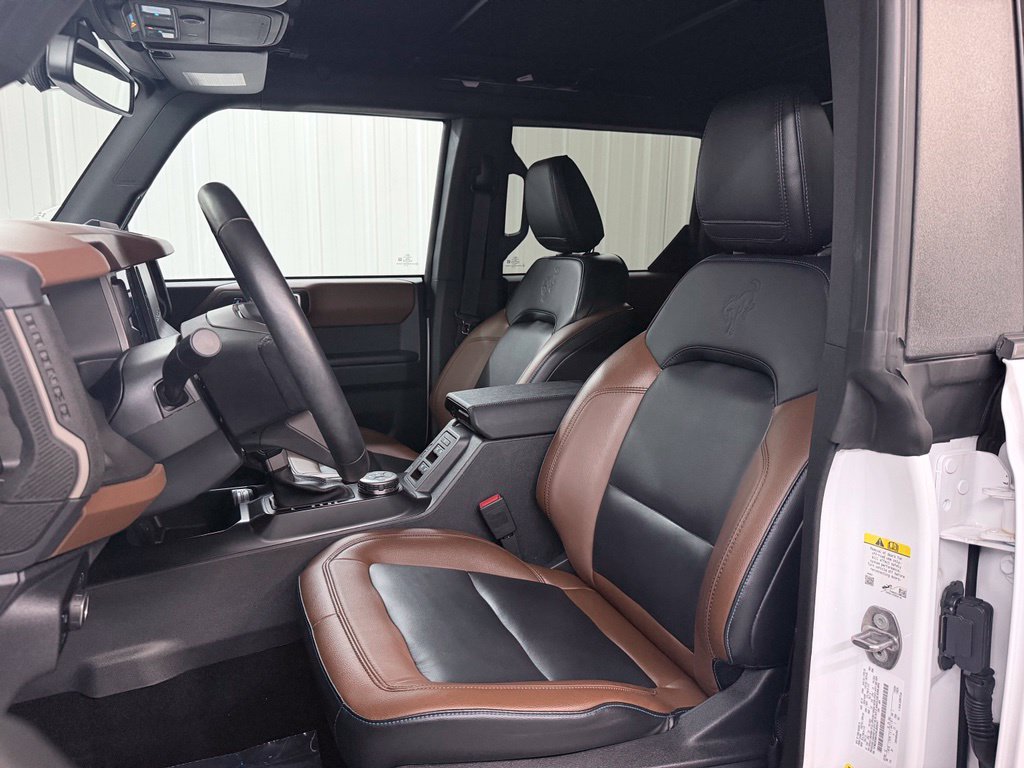 Used 2024 Ford Bronco Outer Banks AWD/4WD image 12
