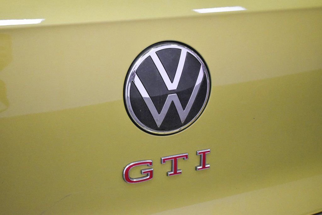 Used 2023 Volkswagen GTI 40th Anniversary Edition image 10