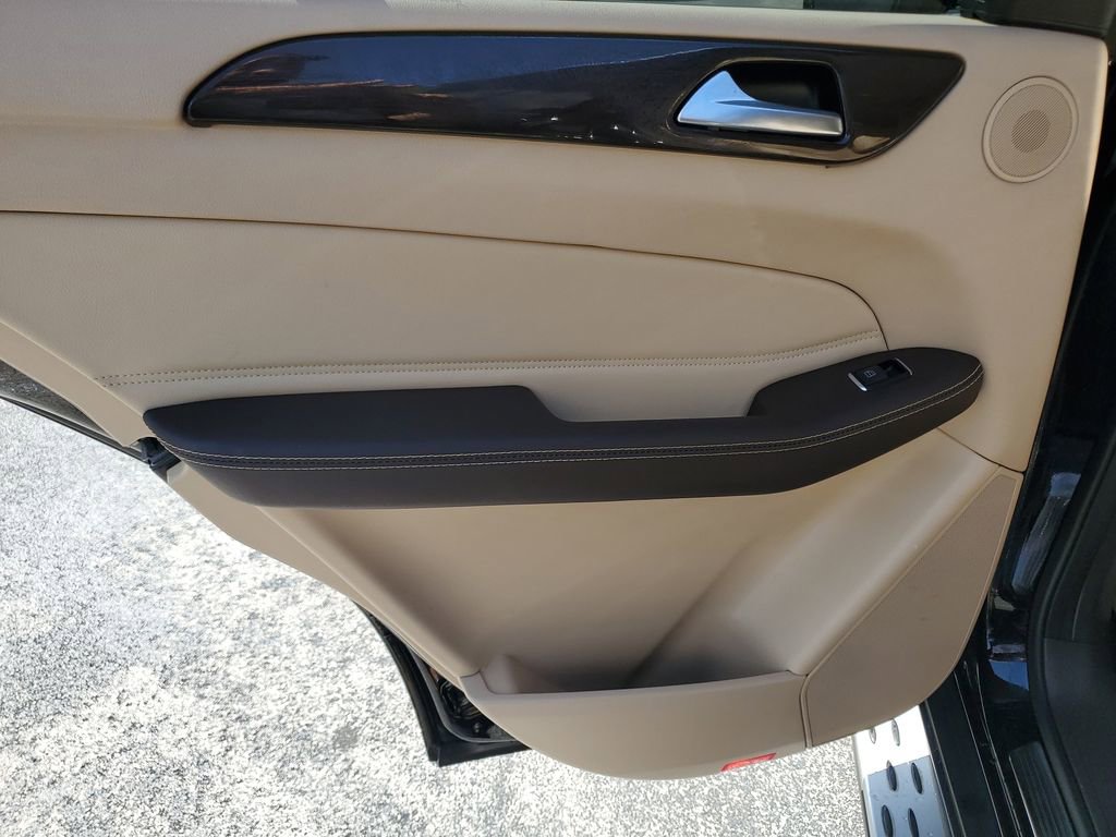 Used 2017 Mercedes-Benz GLE 350 w/ Premium 2 Package image 11