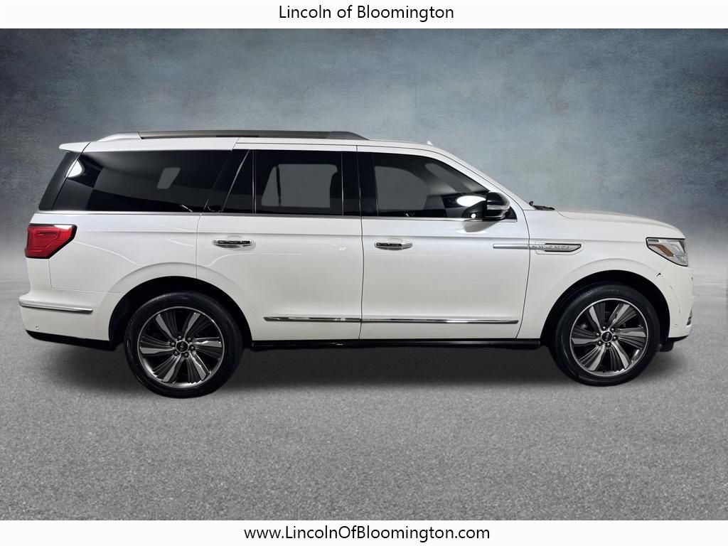 Used 2019 Lincoln Navigator Reserve AWD/4WD image 7