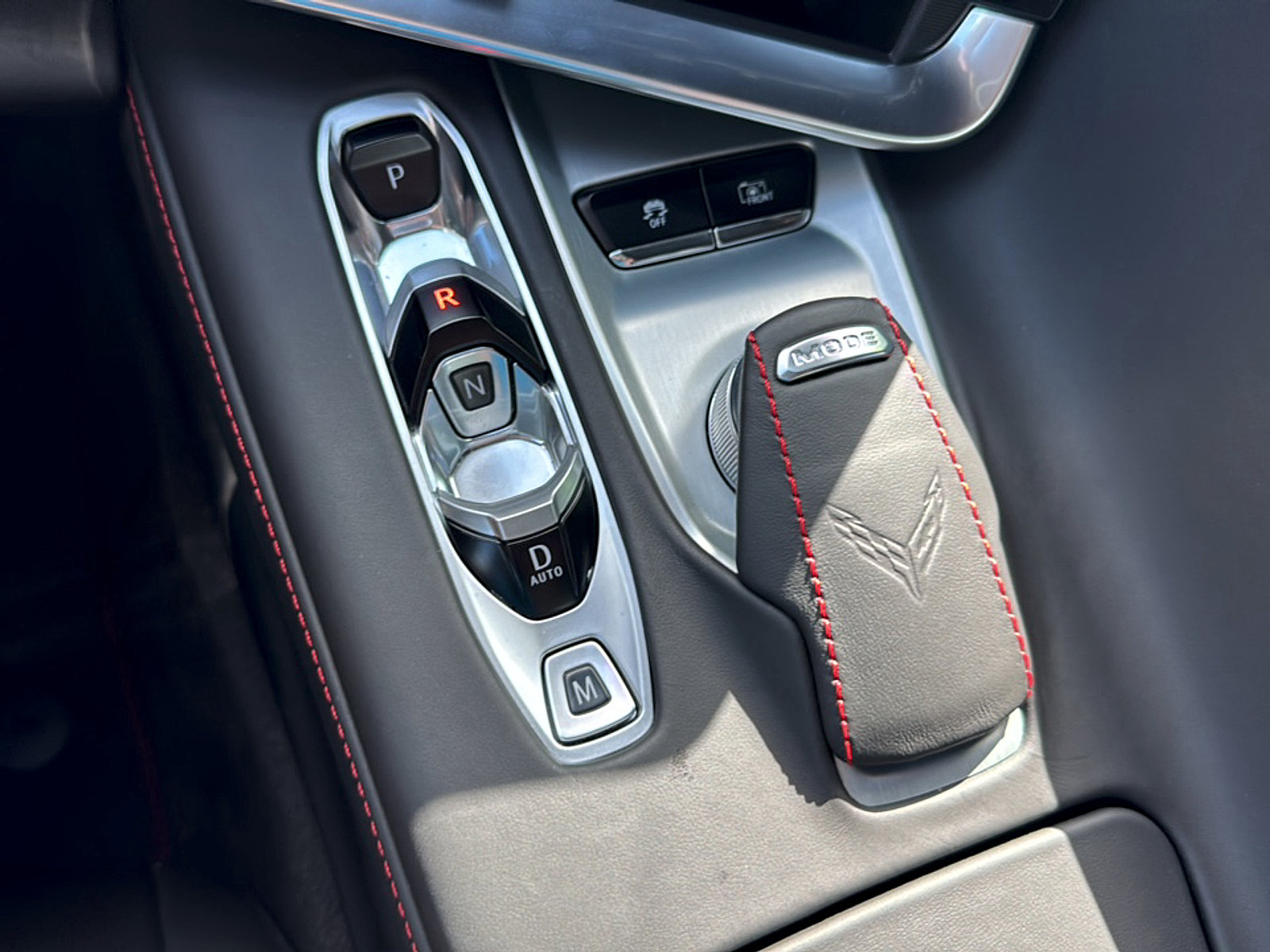 Used 2024 Chevrolet Corvette Z06 RWD image 19