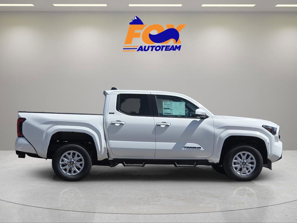 New 2026 Toyota Tacoma SR5 AWD/4WD image 5