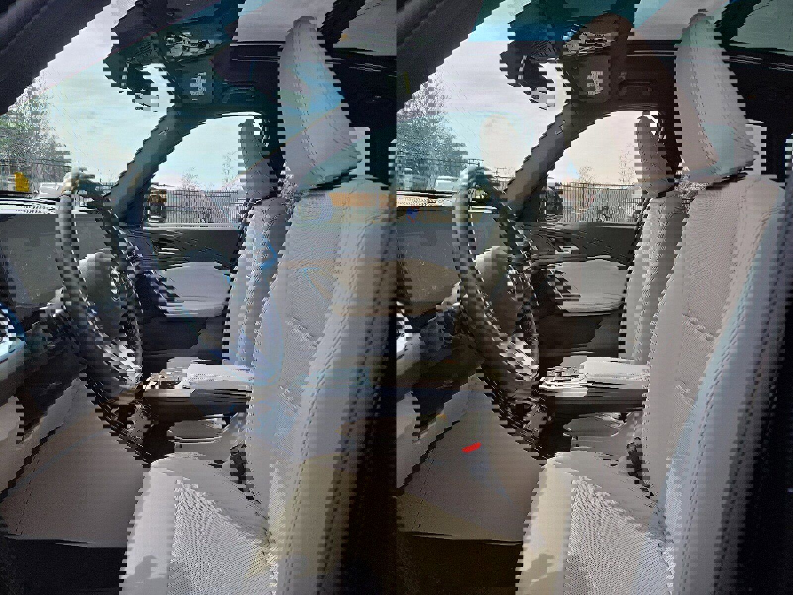 Used 2025 BMW X1 xDrive28i w/ Convenience Package image 13