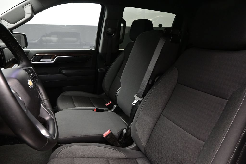 Used 2024 Chevrolet Silverado 1500 LT AWD/4WD image 26