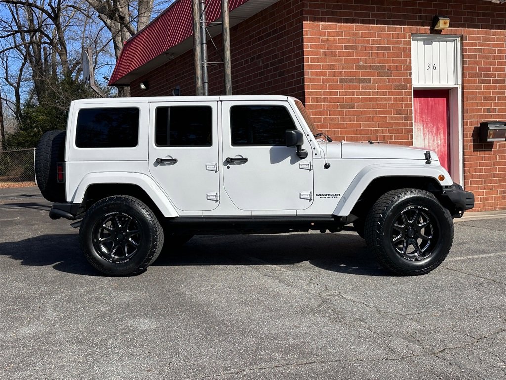 Used 2017 Jeep Wrangler Unlimited Sahara image 23