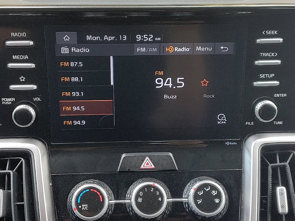 Used 2021 Kia Sorento LX AWD/4WD image 25