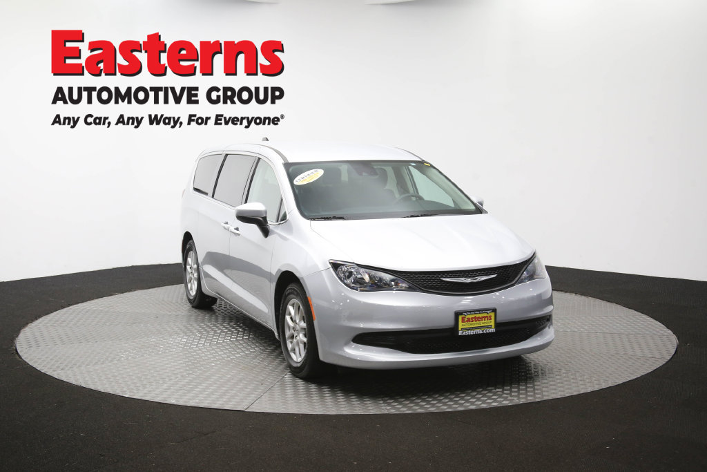 Used 2023 Chrysler Voyager LX FWD image 54