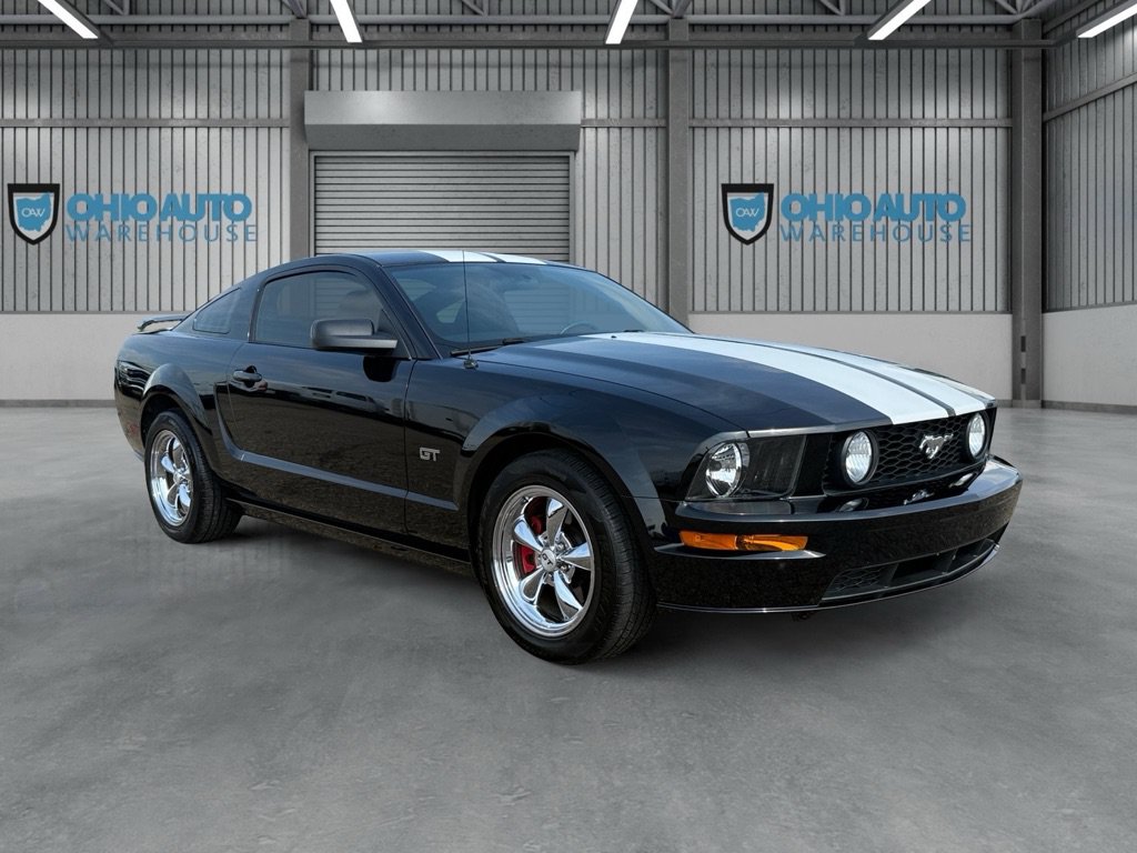 Used 2006 Ford Mustang GT RWD image 3