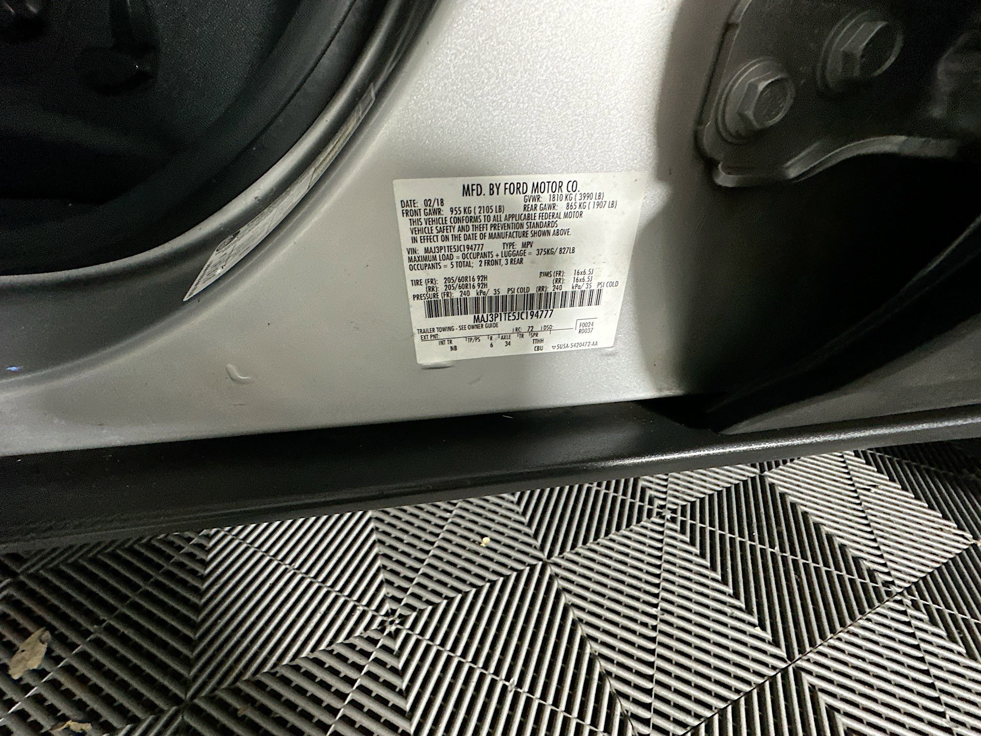 Used 2018 Ford EcoSport SE w/ SE Convenience Package image 12