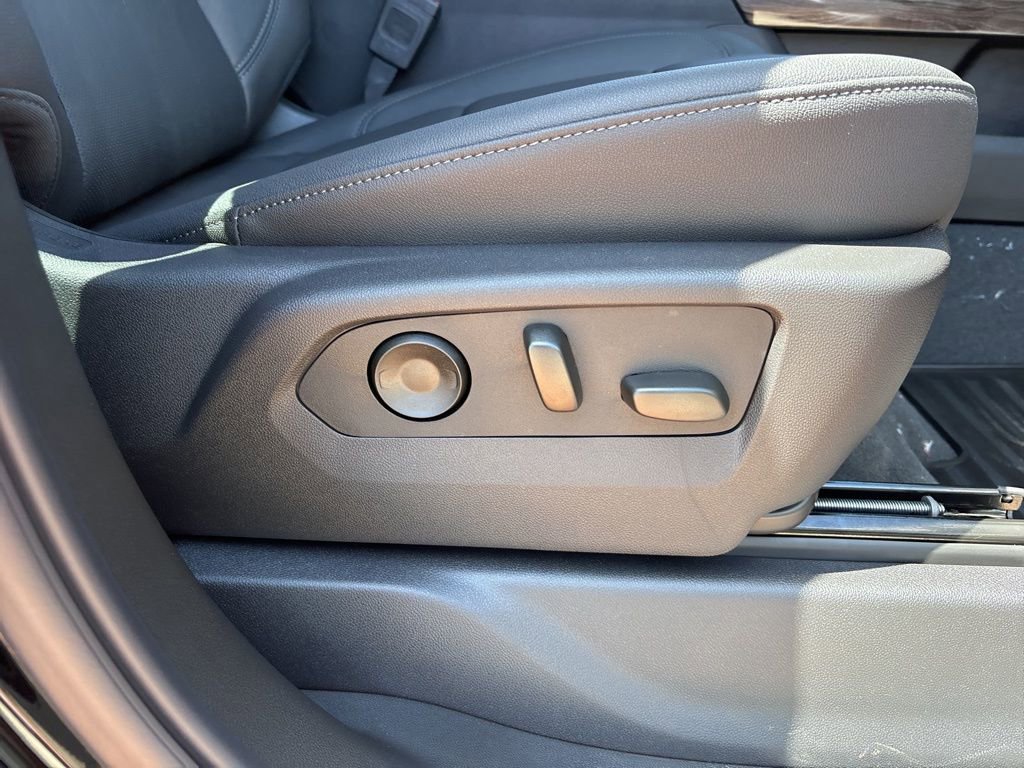 New 2025 Chevrolet Silverado 1500 LTZ w/ Technology Package image 34