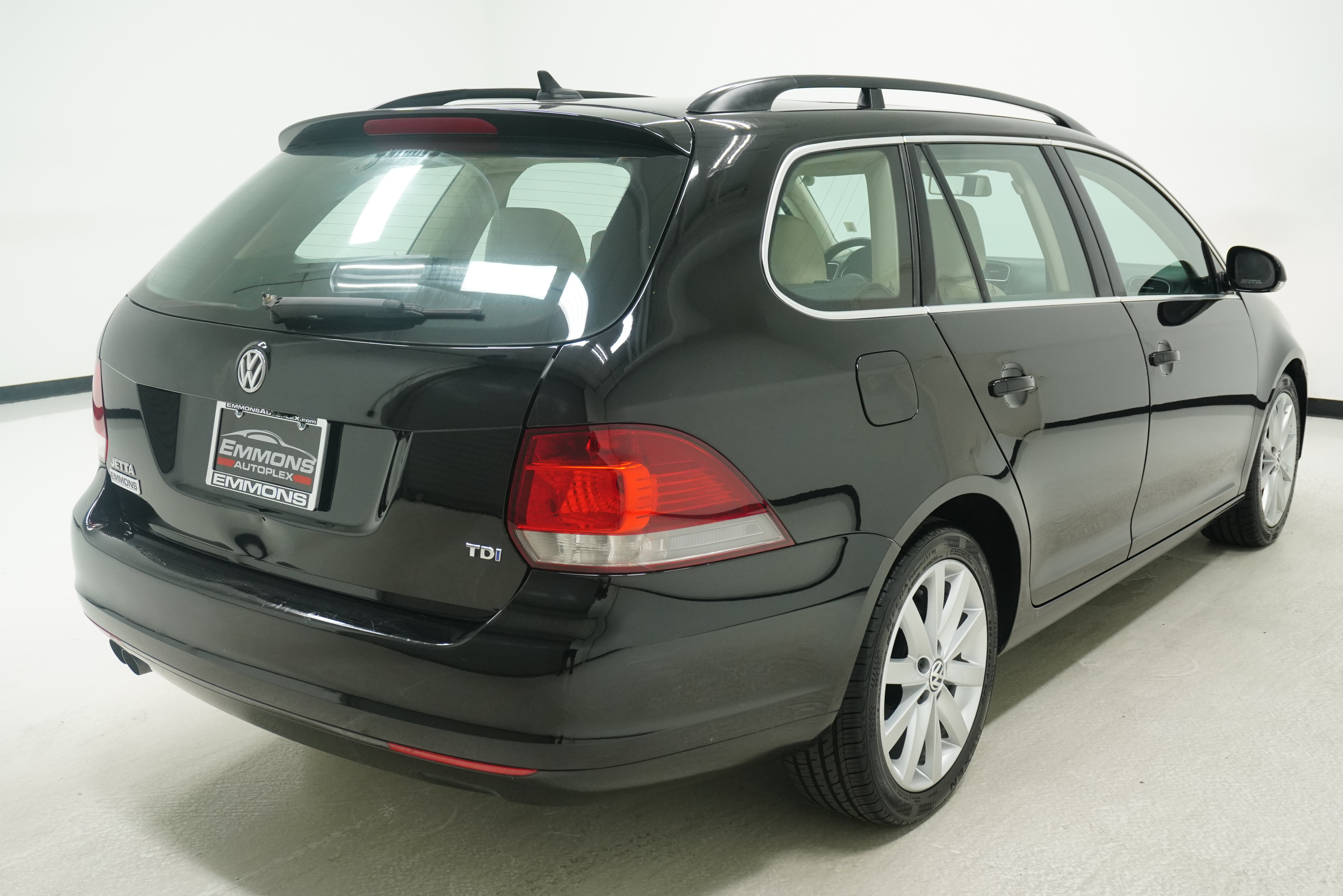 Used 2014 Volkswagen Jetta TDI FWD image 3