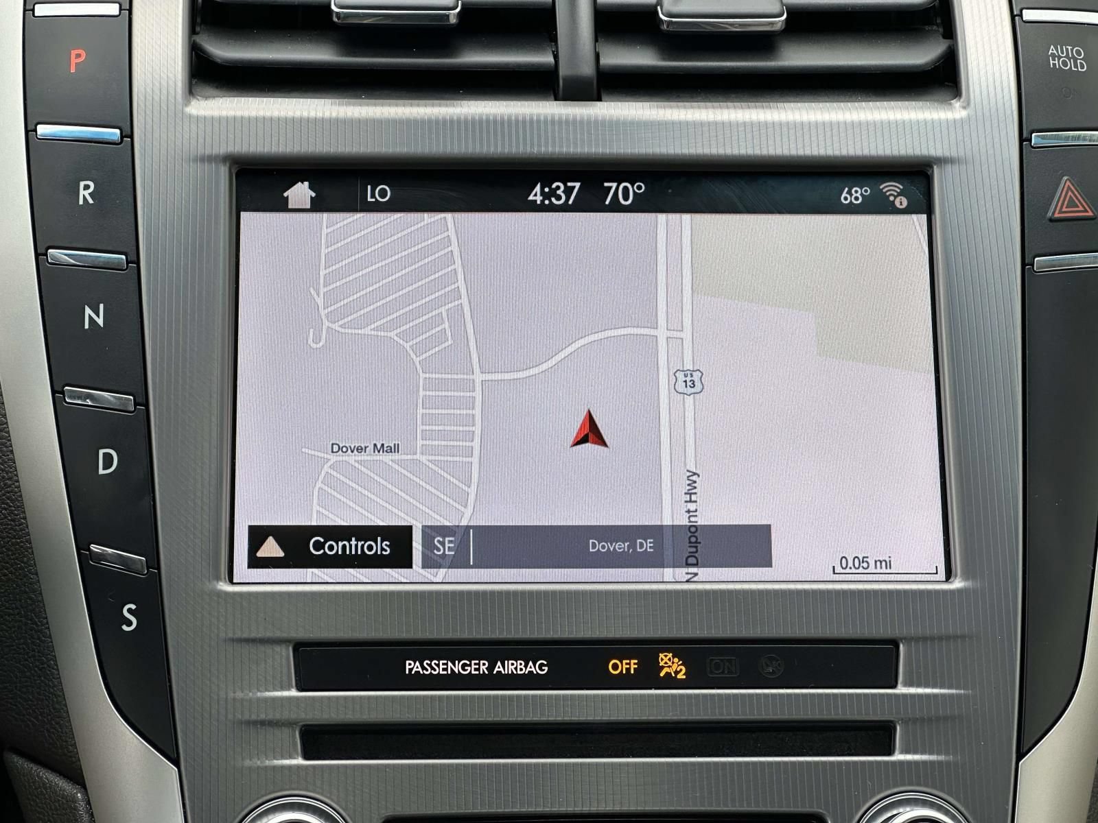 Used 2018 Lincoln MKZ Select w/ Select Plus Package FWD image 19