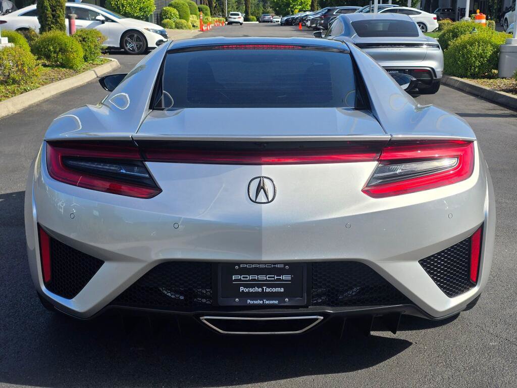 Used 2017 Acura NSX AWD/4WD image 4
