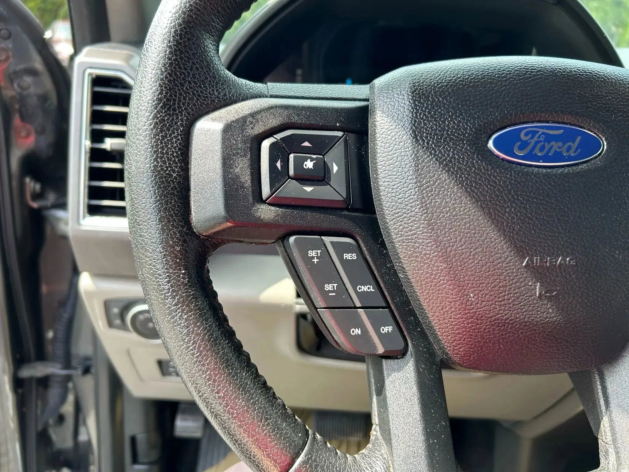 Used 2015 Ford F150 XLT w/ Equipment Group 301A Mid AWD/4WD image 14