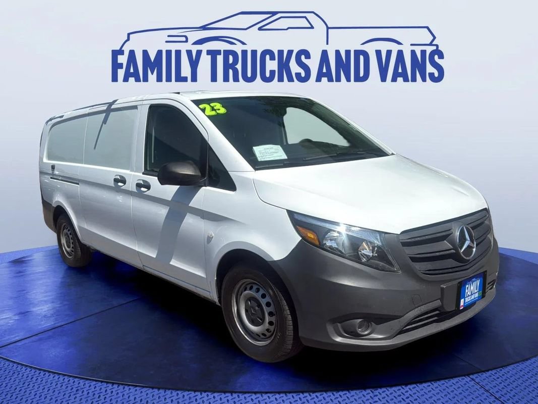 Used 2023 Mercedes-Benz Metris image 7