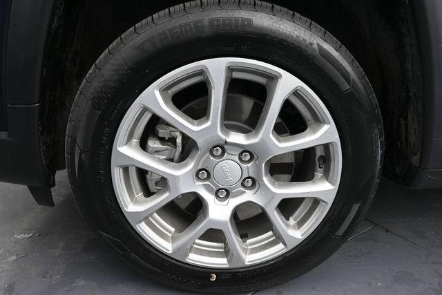 Used 2024 Jeep Compass Latitude AWD/4WD image 20