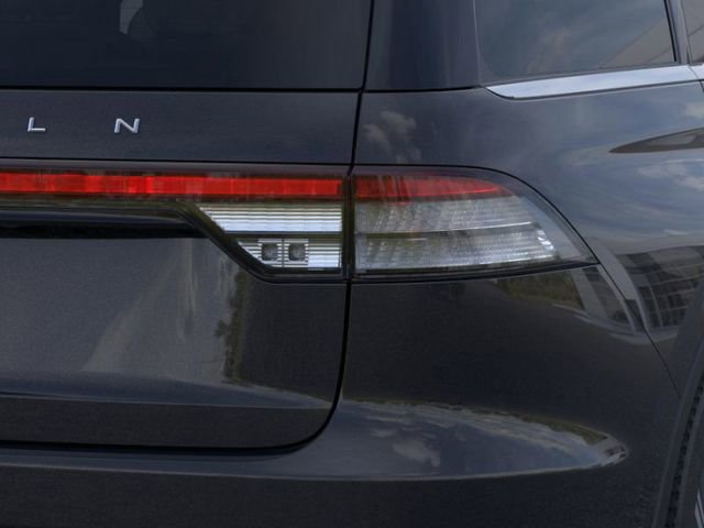 New 2025 Lincoln Aviator 2WD image 21