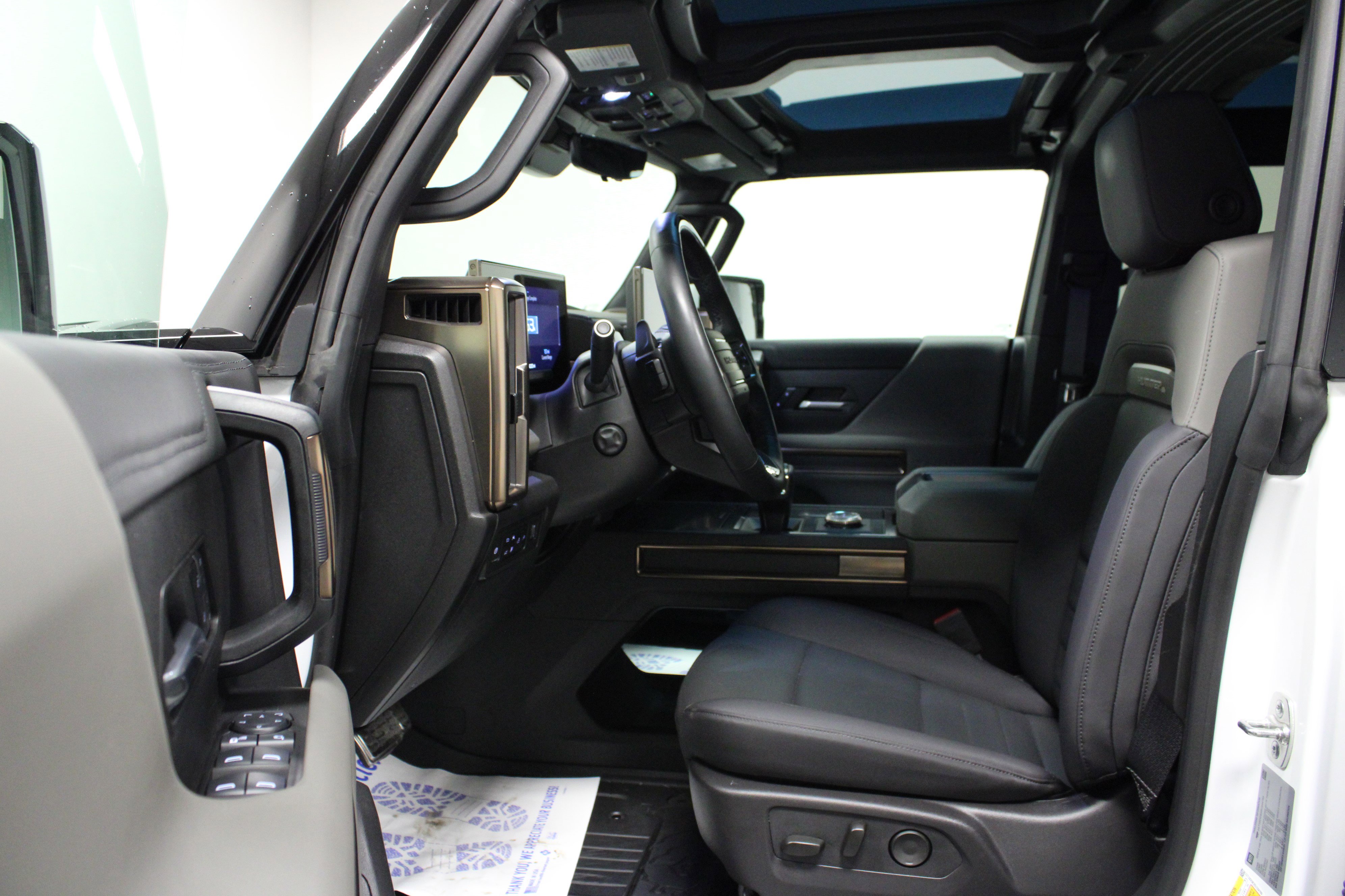 Used 2025 GMC Hummer EV 3X w/ LPO, Sport Package image 12