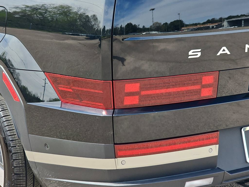 Used 2025 Hyundai Santa Fe Limited image 35