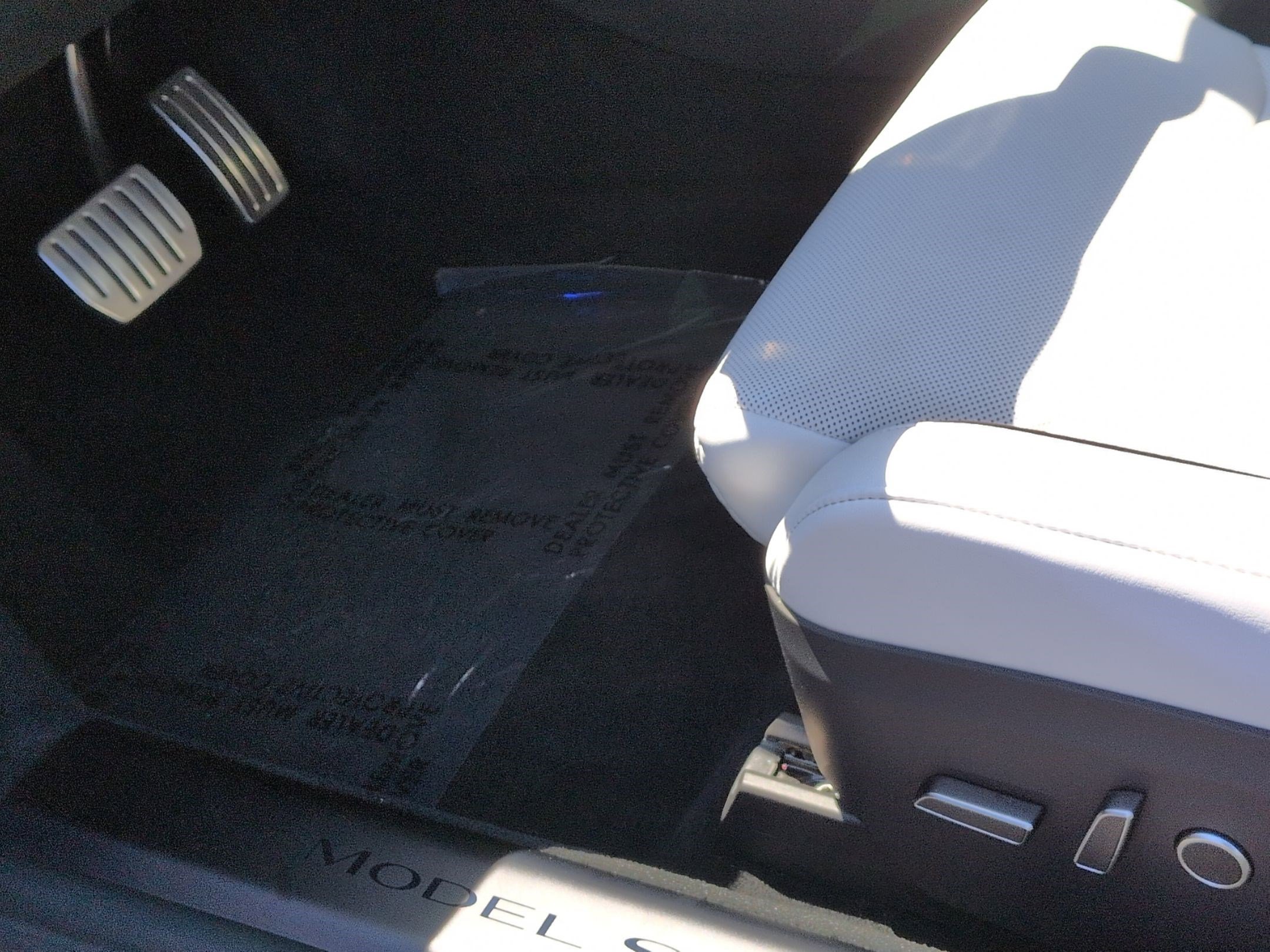 Used 2026 Tesla Model S Plaid image 17