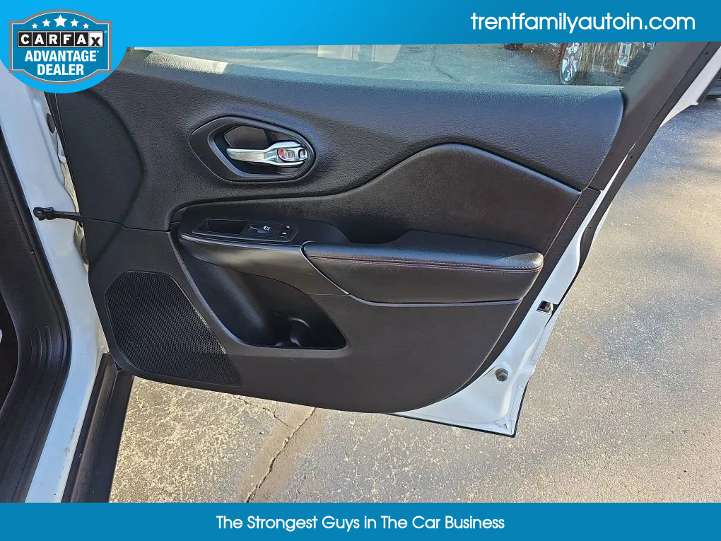 Used 2020 Jeep Cherokee Trailhawk image 41