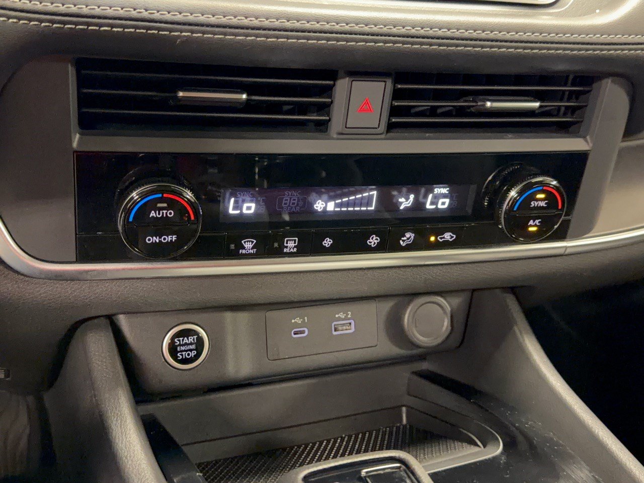 Used 2023 Nissan Rogue SV FWD image 22