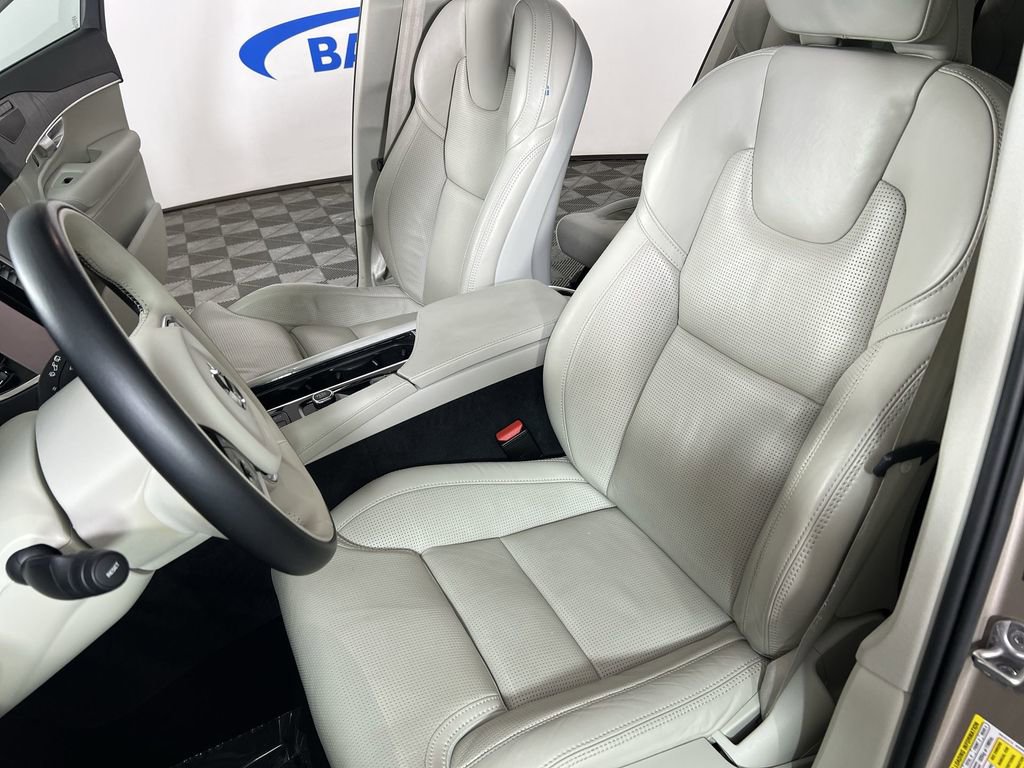 Used 2023 Volvo XC90 B6 Ultimate image 21