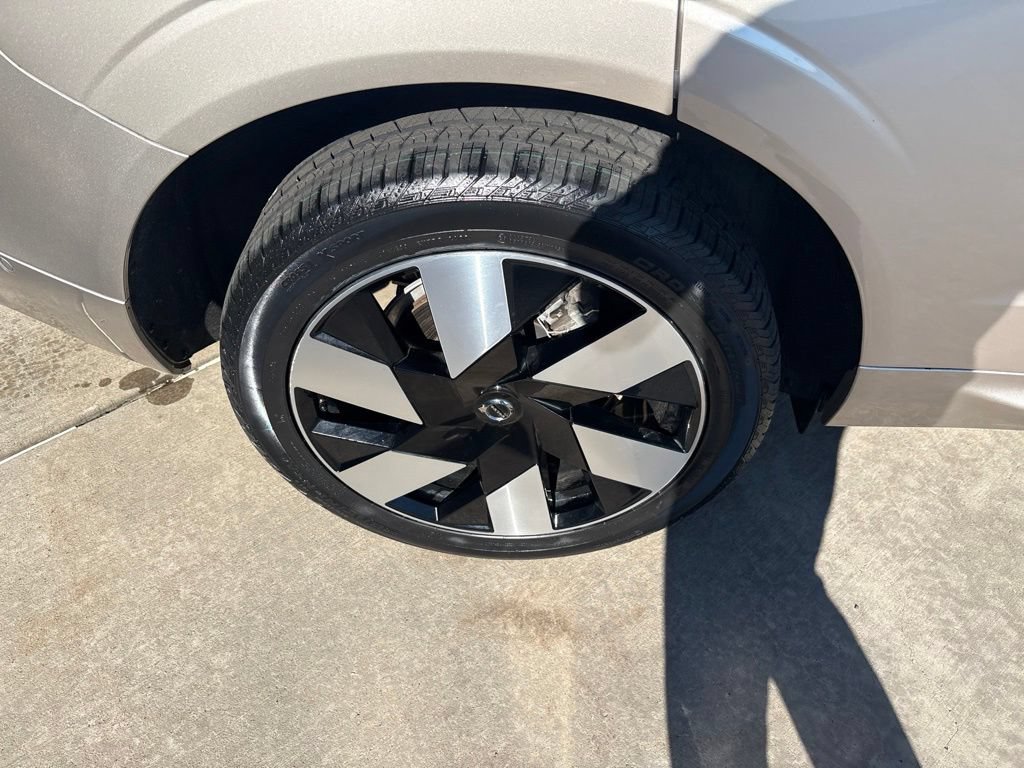 Certified 2025 Volvo XC60 T8 Ultra AWD/4WD image 13