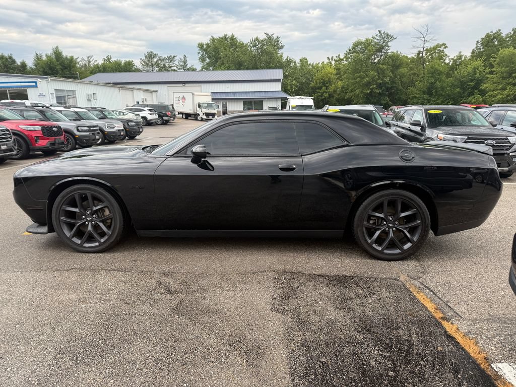 Used 2023 Dodge Challenger R/T w/ Blacktop Package RWD image 9