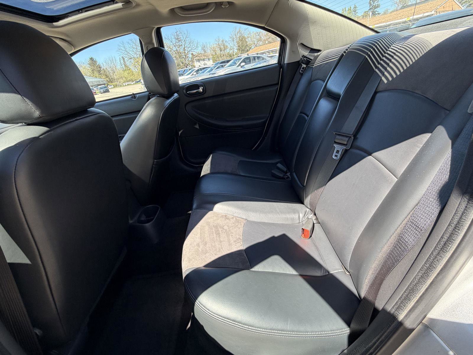 Used 2006 Chrysler Sebring Touring FWD image 20