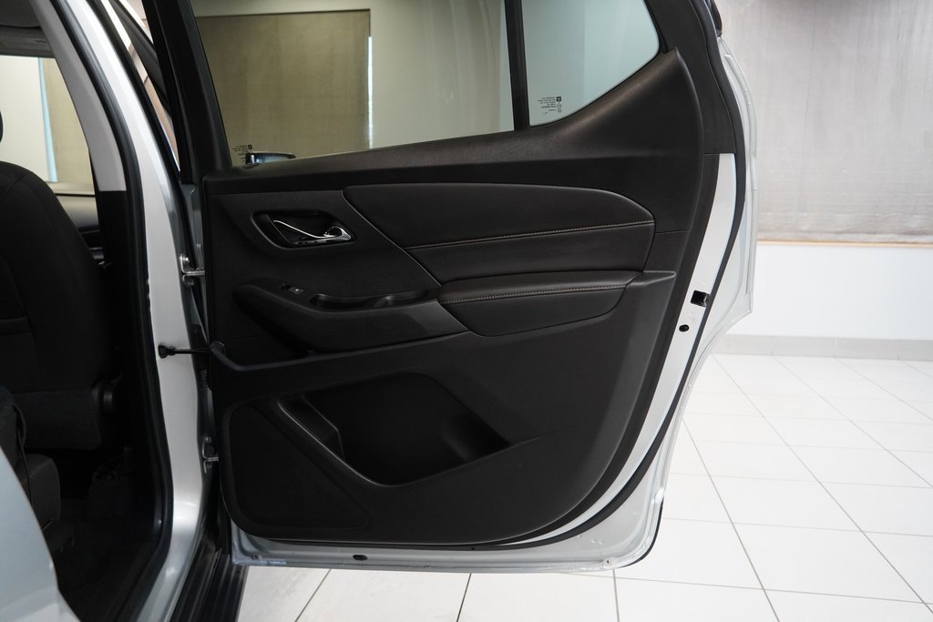 Used 2019 Chevrolet Traverse LT image 25