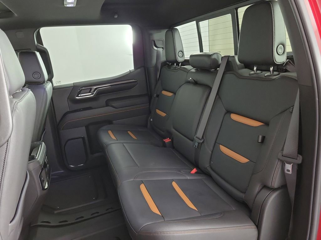 Used 2024 GMC Sierra 1500 AT4 w/ Technology Package image 9