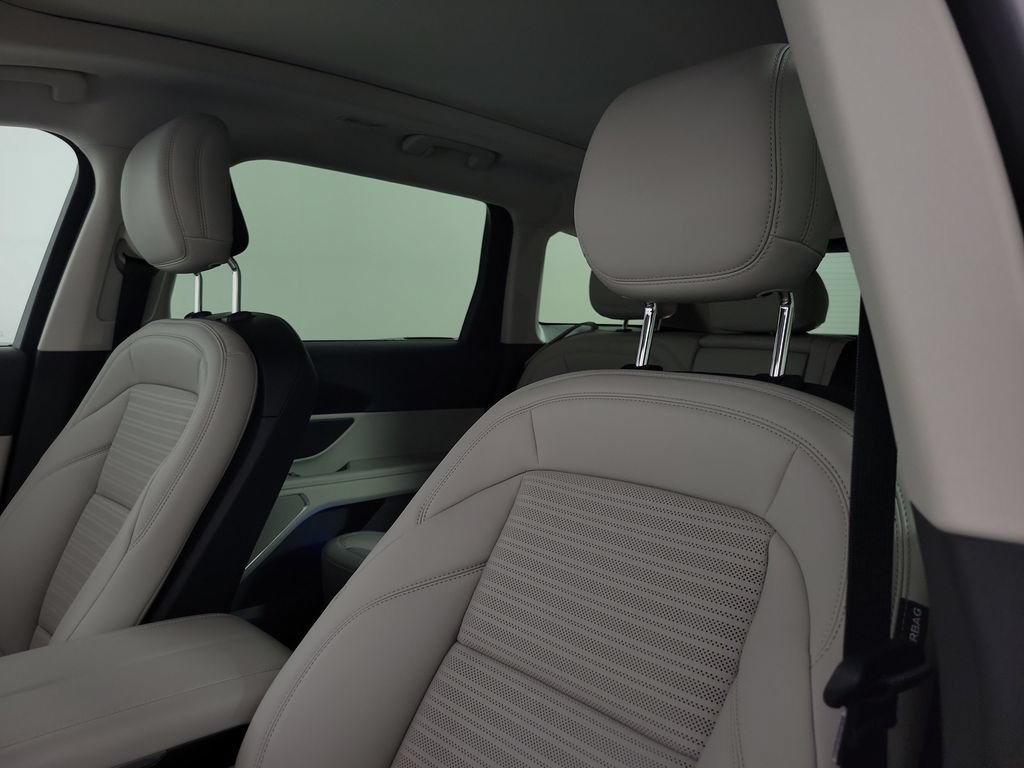 New 2026 Lincoln Nautilus Reserve w/ Jet Appearance Package AWD/4WD image 17