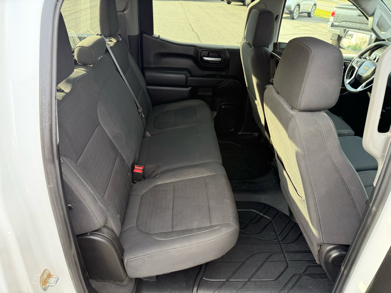 Used 2021 Chevrolet Silverado 1500 LT w/ Bed Protection Package AWD/4WD image 16
