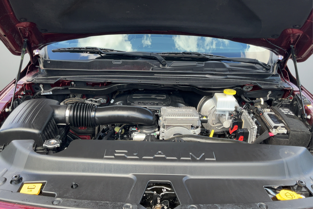 Used 2022 RAM 1500 Laramie w/ Sport Appearance Package AWD/4WD image 23