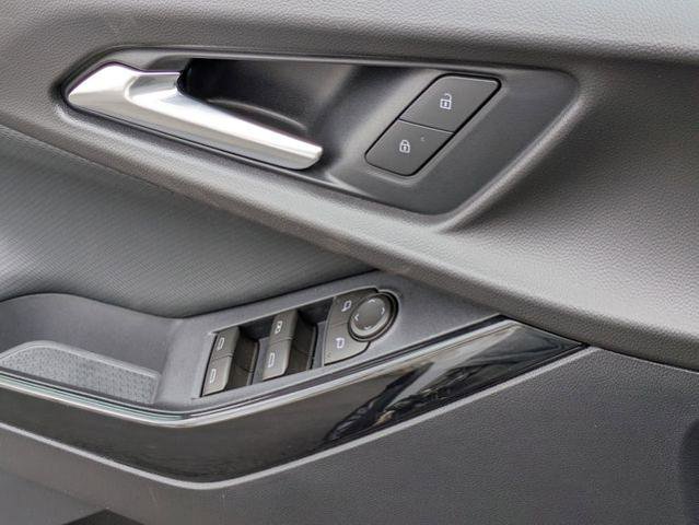 New 2026 Chevrolet Equinox LT FWD image 13