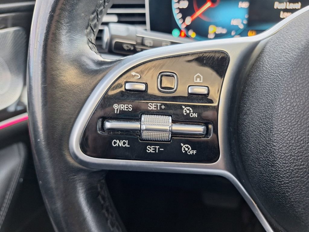 Used 2020 Mercedes-Benz GLE 450 4MATIC w/ Premium Package image 19