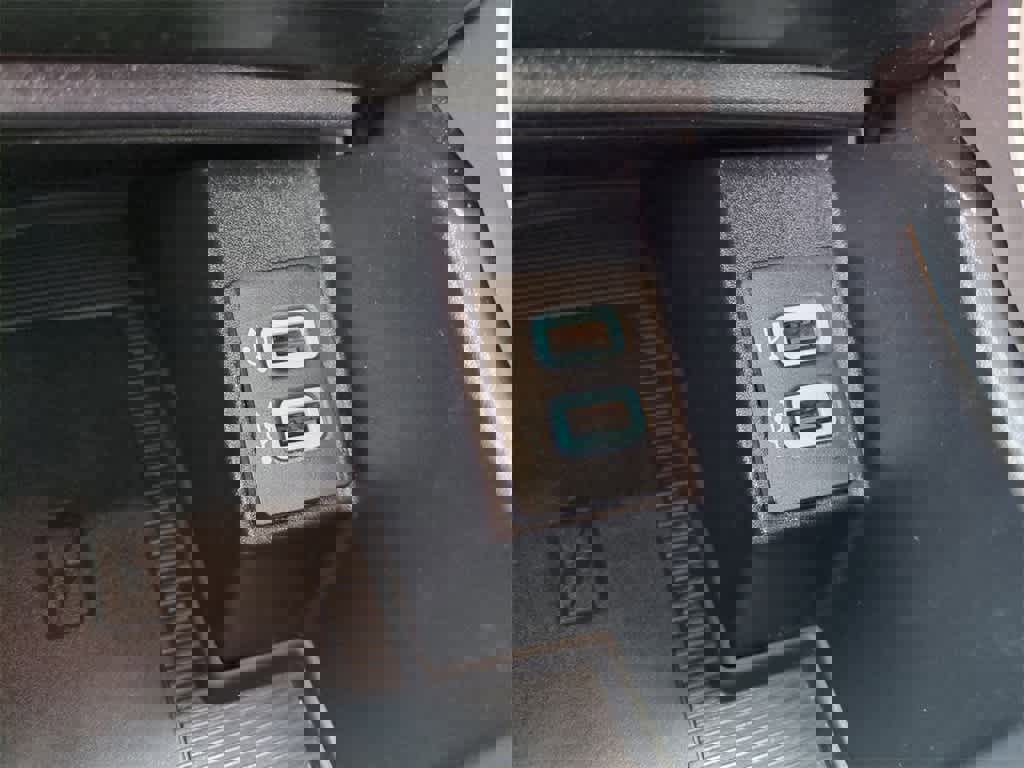 Used 2019 Ford Edge SEL w/ Equipment Group 201A image 24