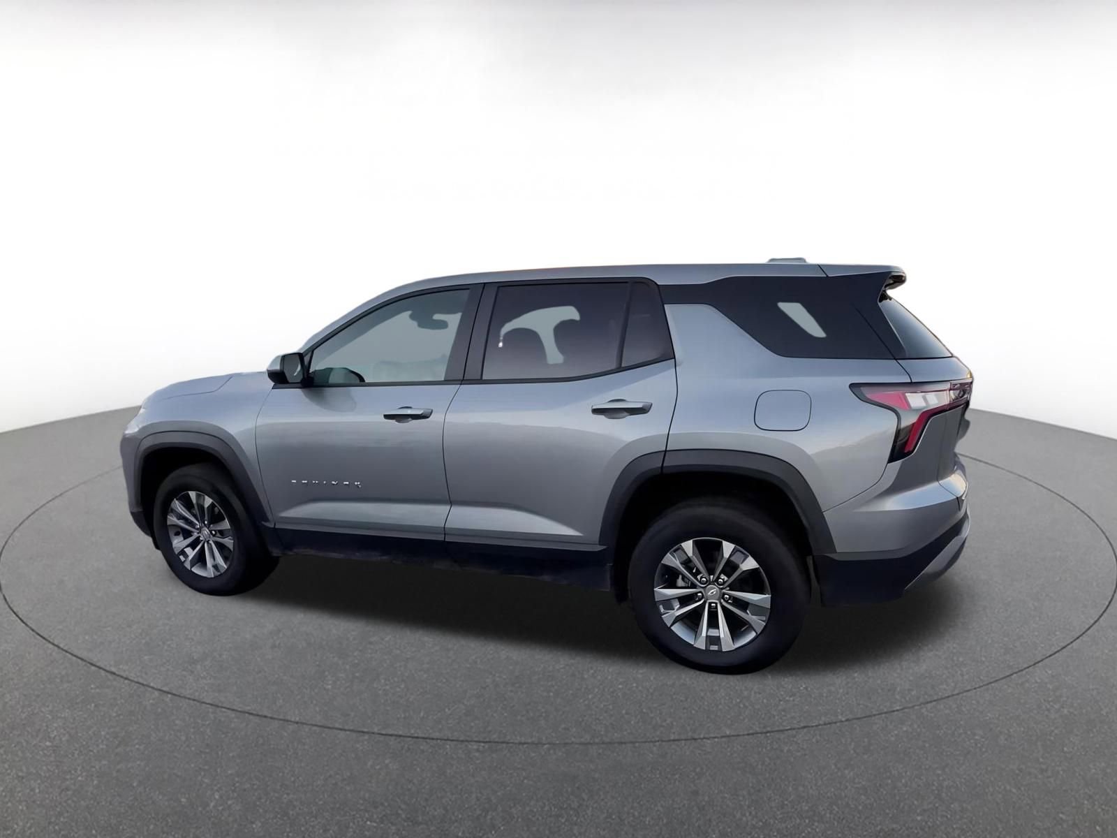 Used 2025 Chevrolet Equinox LT image 10