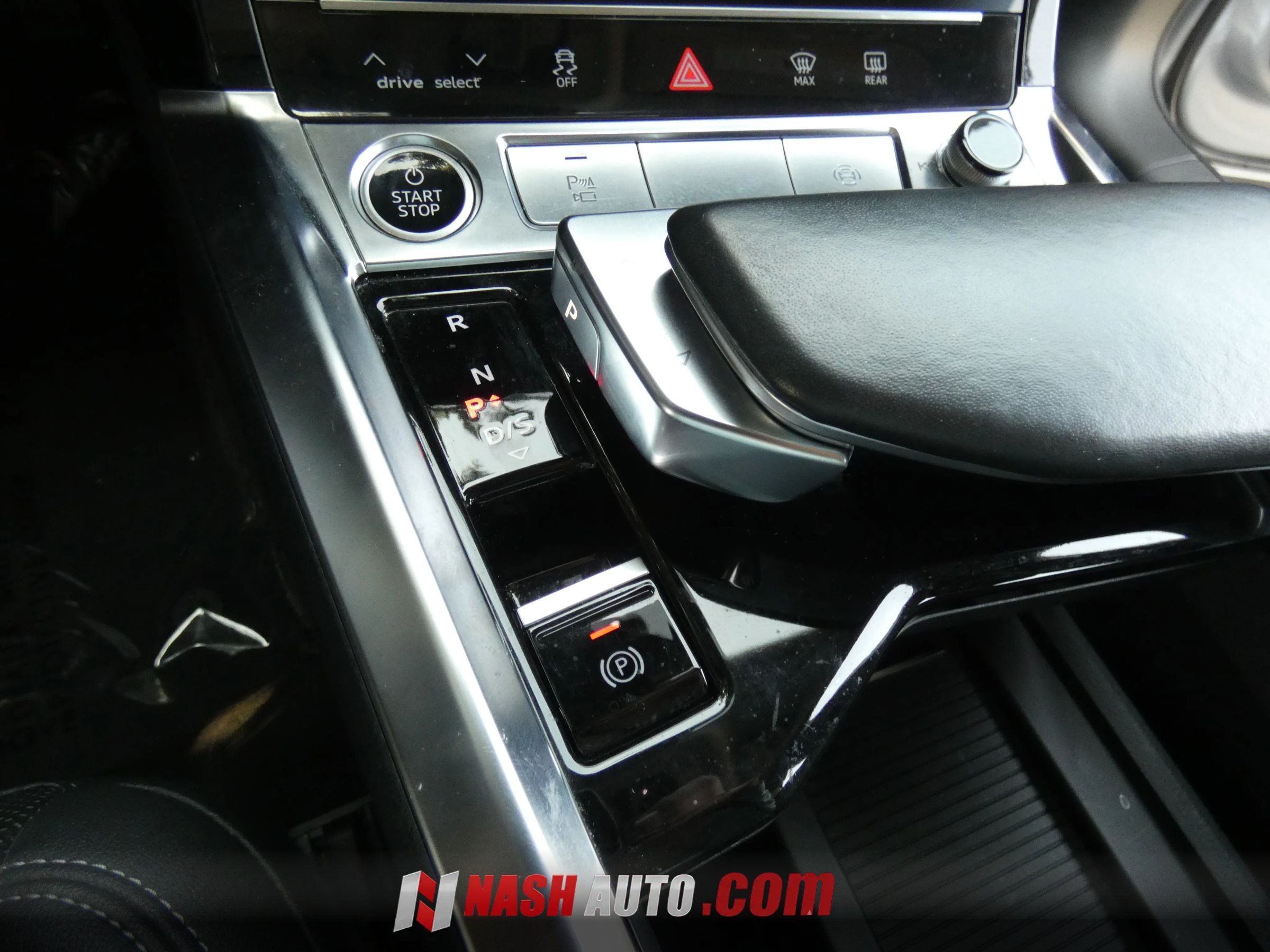 Used 2021 Audi e-tron Premium Plus AWD/4WD image 57