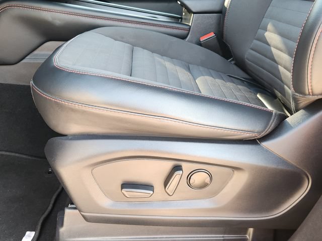 Used 2025 Ford Explorer ST-Line AWD/4WD image 23