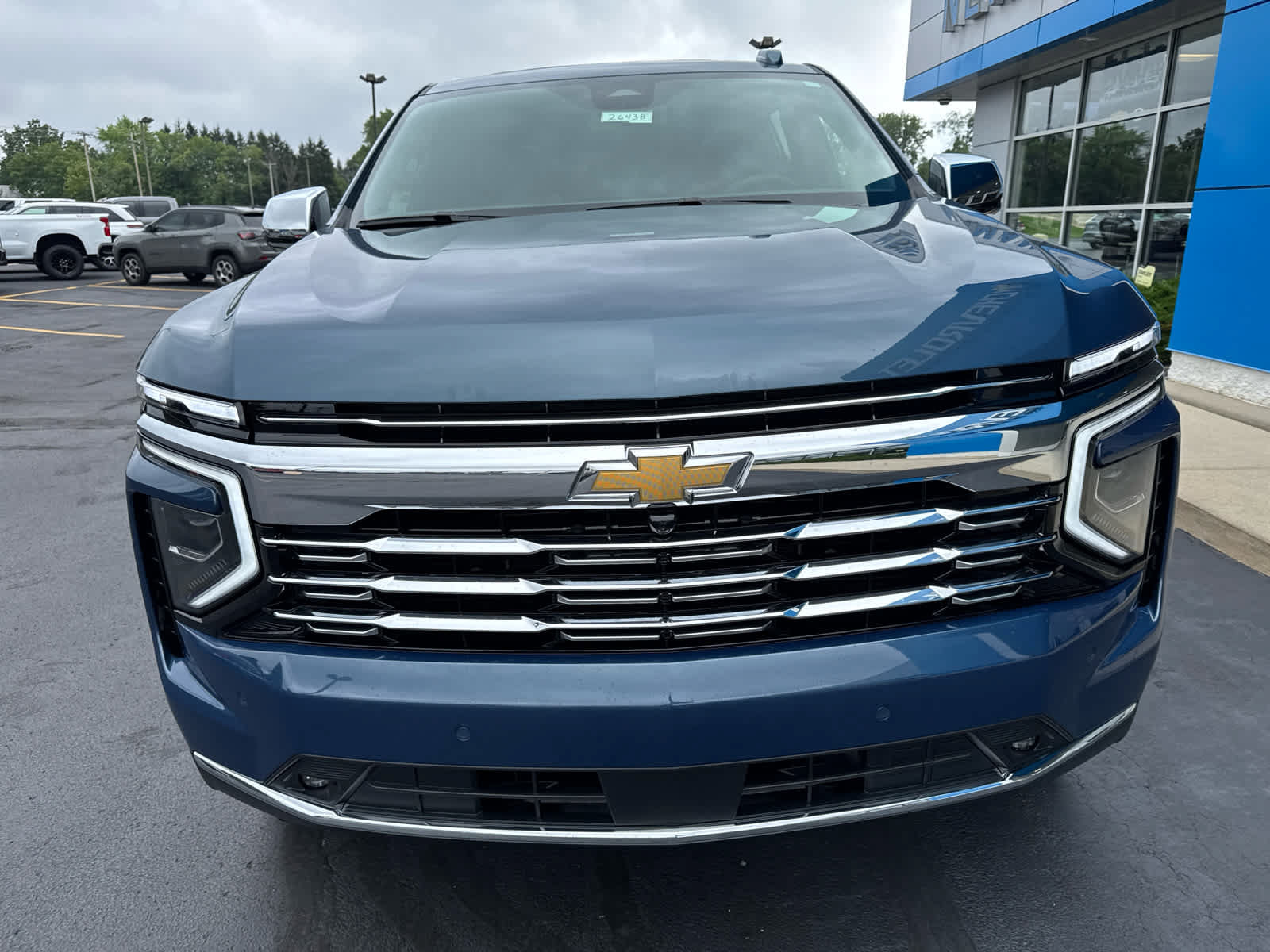 New 2026 Chevrolet Suburban Premier w/ Sun And Tow Package AWD/4WD image 13